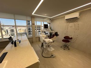 محیط مطب دکتر سیاح پور در ظفر