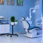 dr-faegheh-fazeli-implant-gum-surgeon (2)
